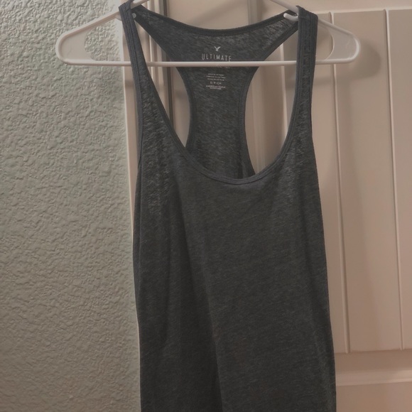 **VERY CUTE** Basic gray tank top - Picture 1 of 2